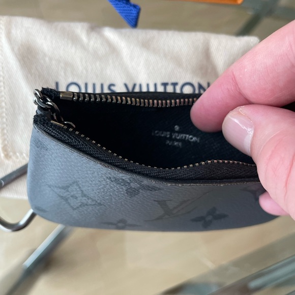 Louis Vuitton Monogram Reverse Key Pouch - Picture 8 of 8